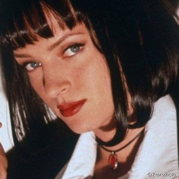 Pulp Fiction, 1994 - A jovem e cobiçada esposa do gangster mais poderoso da trama, Mia Wallace, é vivida por Uma Thurman que virou a figura mais icônica do filme com seu batom vermelho de textura cremosa e acabamento discreto.